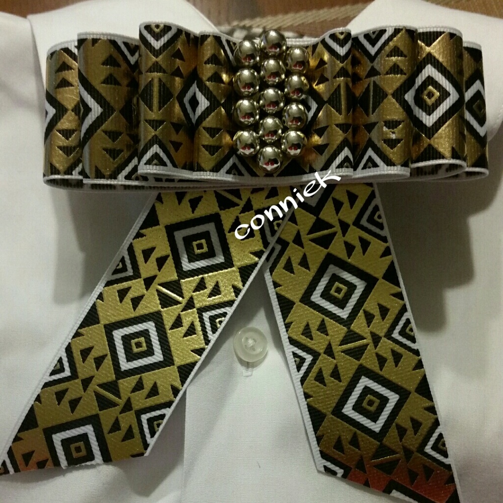 Lady Bow Tie